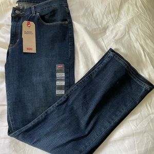 Levi Boot Cut Jeans